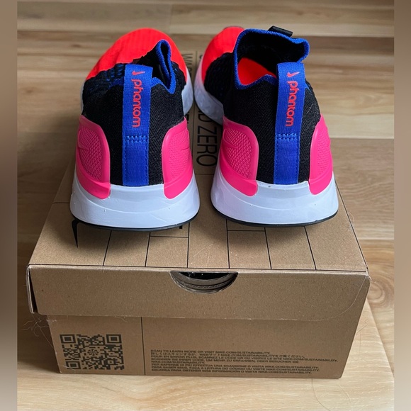 Nike Women’s React Phantom Run Flyknit 2 - DX2354-001 - Size 8 New - Picture 12 of 15